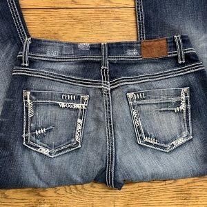 BKE Culture “boot” 31 x31.5